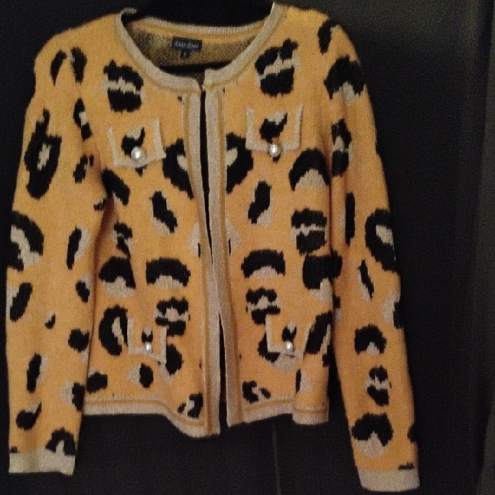 Beautiful, Stylish Mustard And Black with metallic gold Patterned Short Cardigan